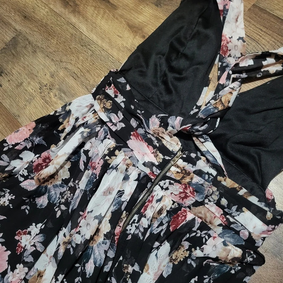 Solemio Floral Maxi Crossback Dress Size Small - Picture 11 of 11